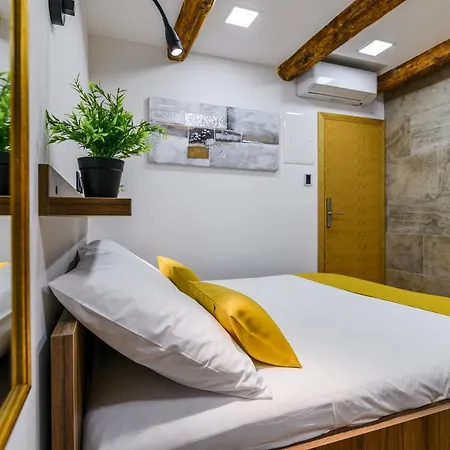 Urban With Sauna 扎达尔